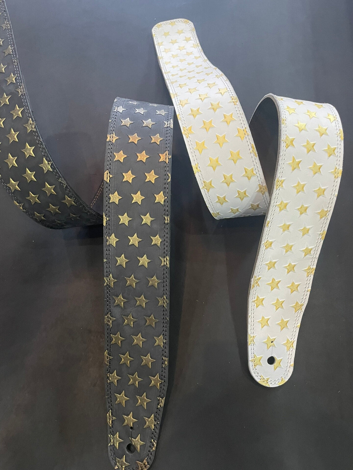 Handcrafted Cowhide Guitar Strap with Five-Point Star Pattern