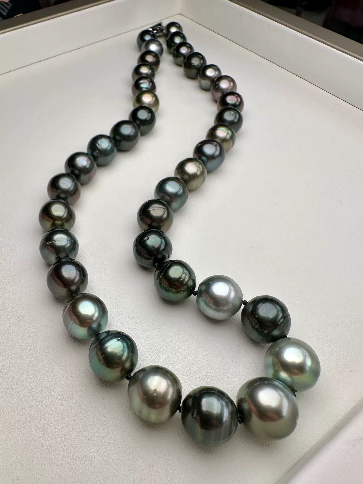 Collier de perles de Tahiti rond multicolore 9,8 à 12,7 mm