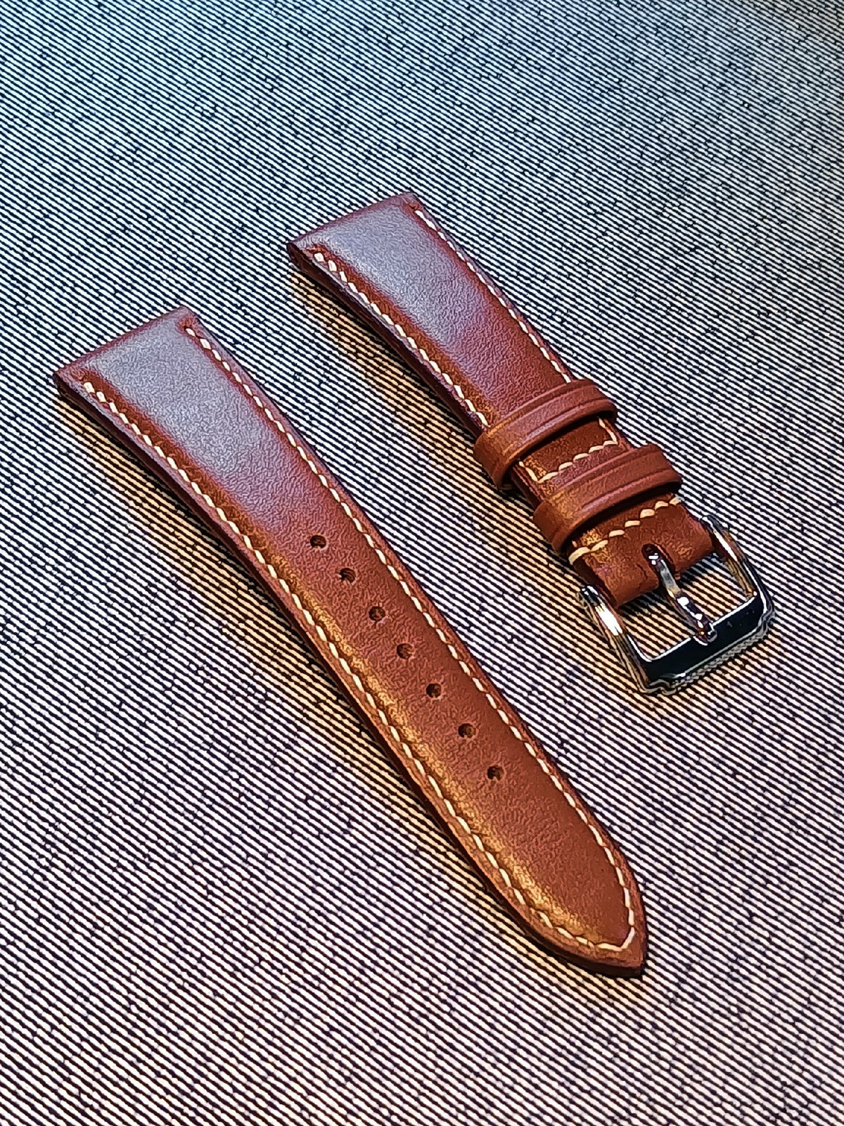 Handcrafted Leather Watch Strap 22mm Brown