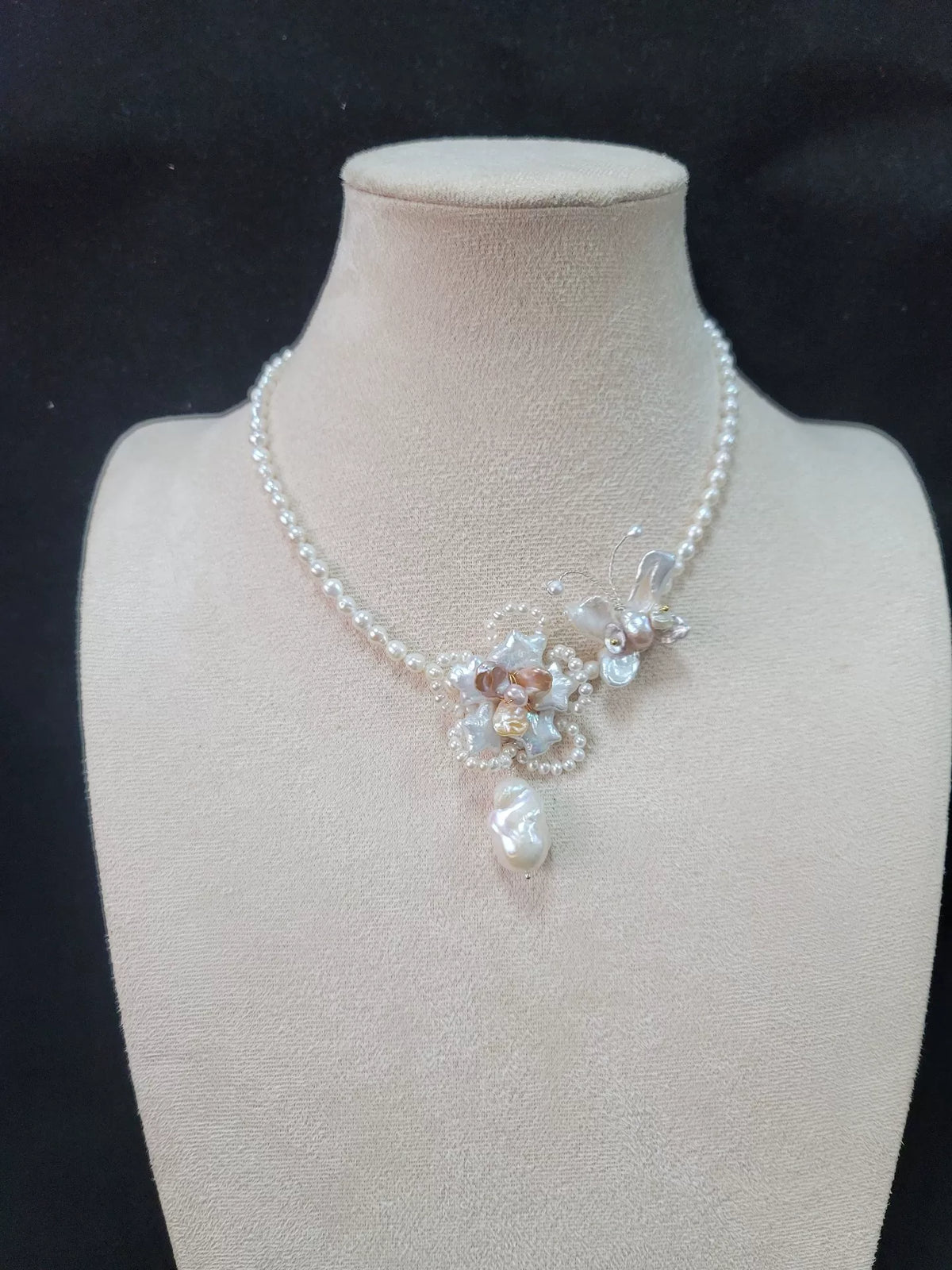 Natural Pearl Butterfly Flower Necklace