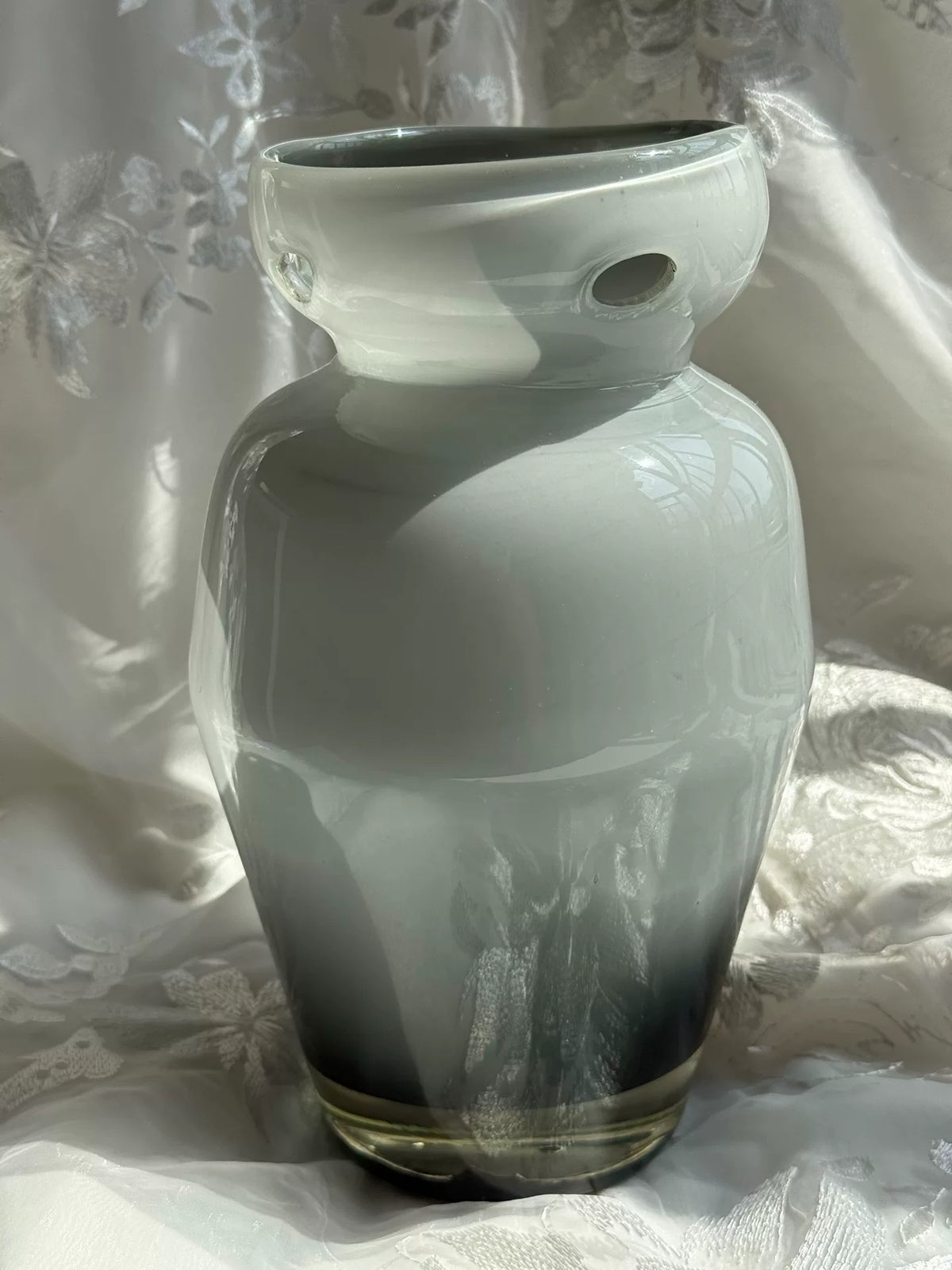 975514617216 - Image 2