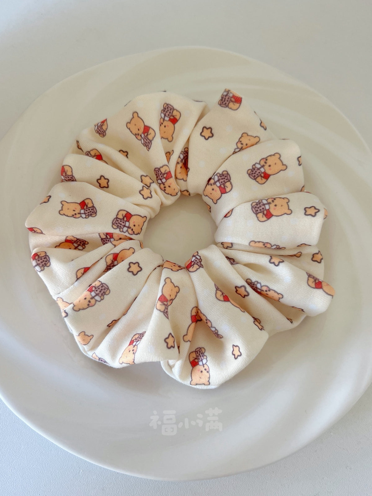 Knitted Bear Print Scrunchie Yellow