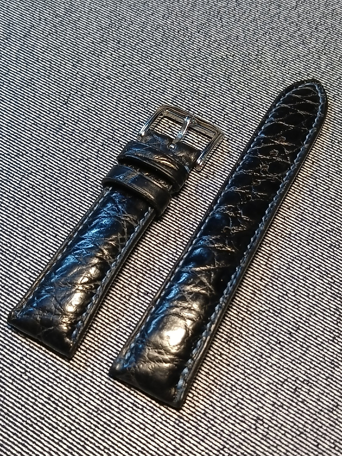 Black Crocodile Pattern Leather Watch Strap