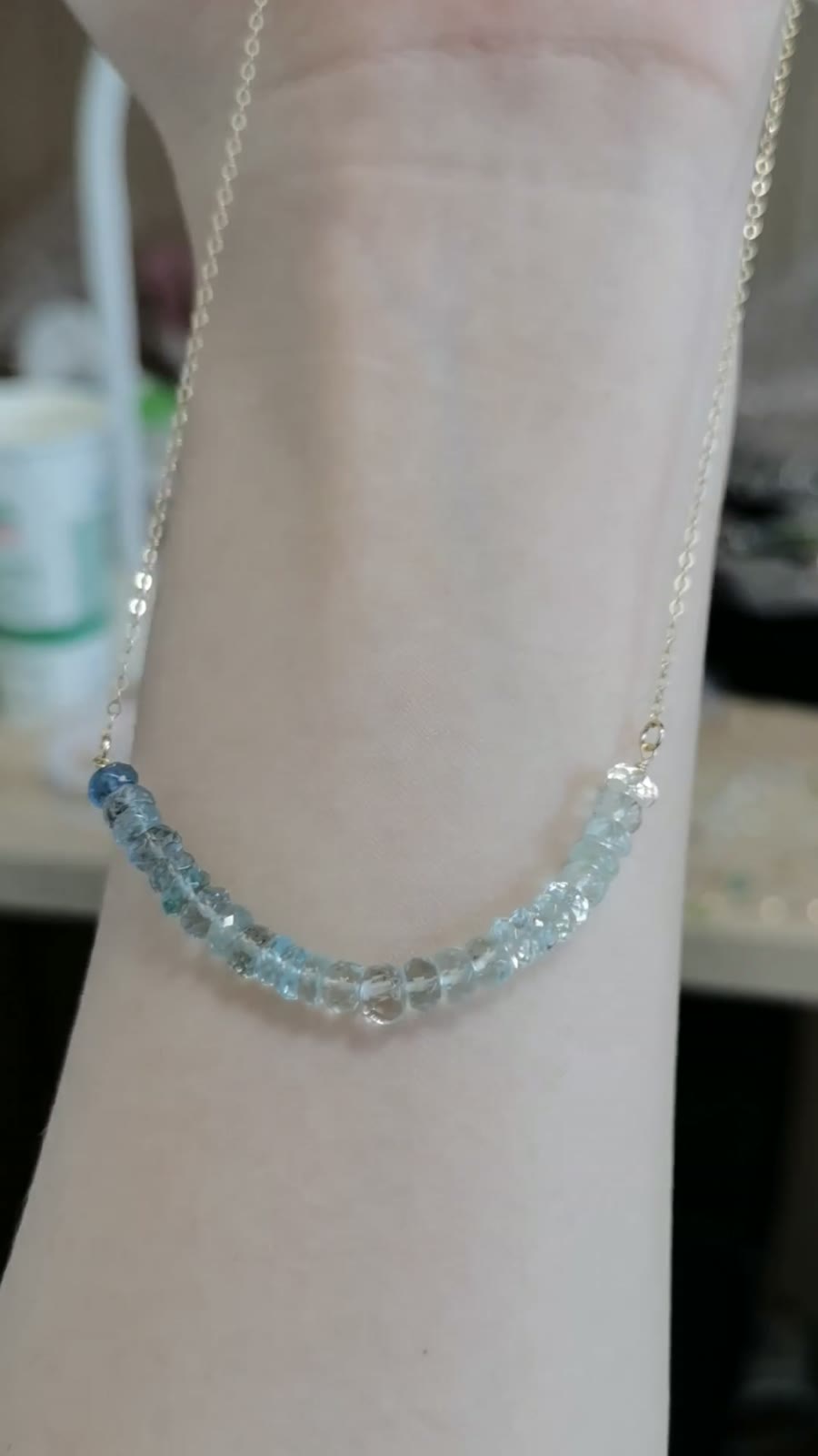 Natürliche Aquamarin-Perlenkette goldgefüllt