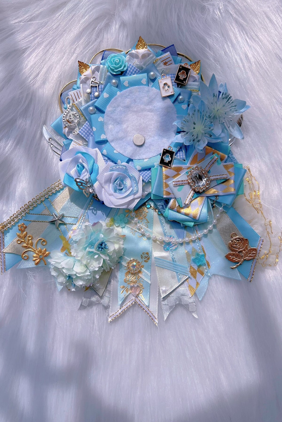 Blue White Trailing Badge Holder Pearl Chain