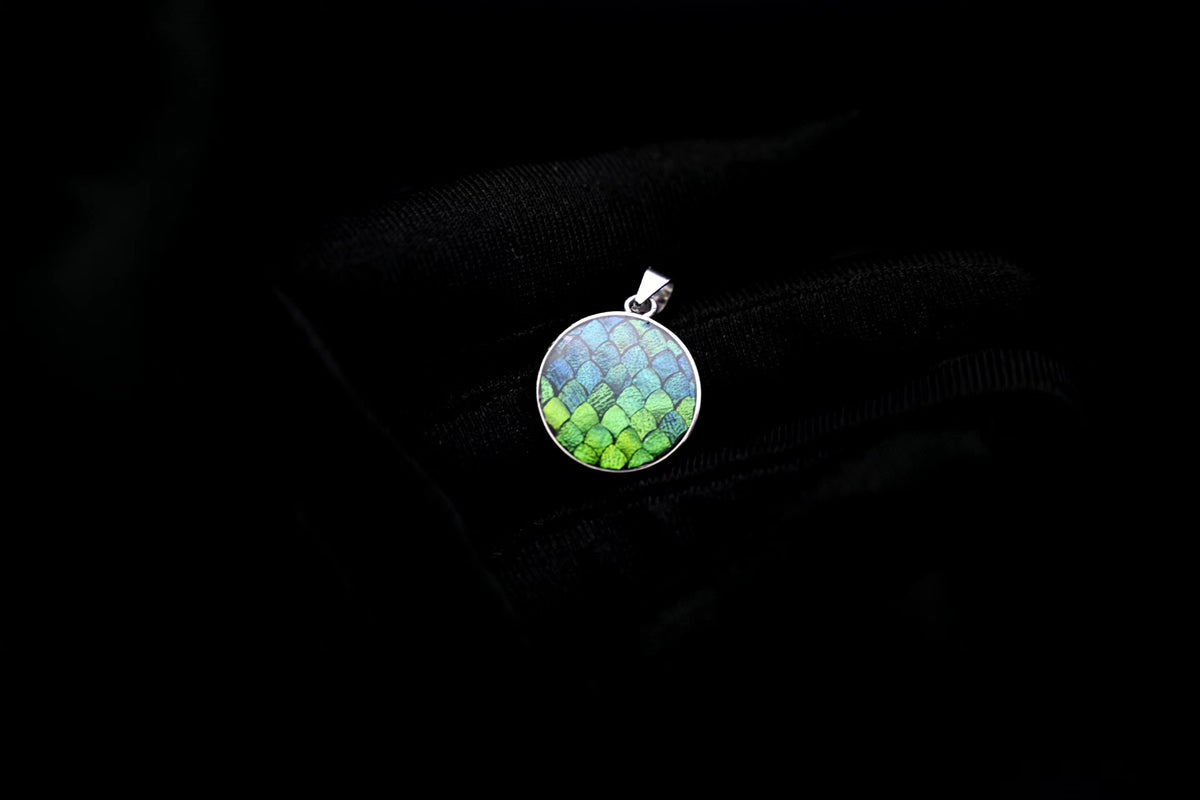 Pure Silver Jewel Beetle Wing Pendant 16mm