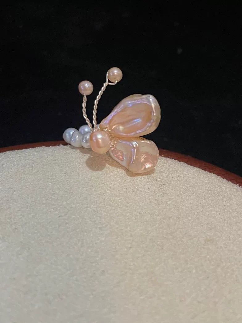Ear Cuff Farfalla in Perle Naturali