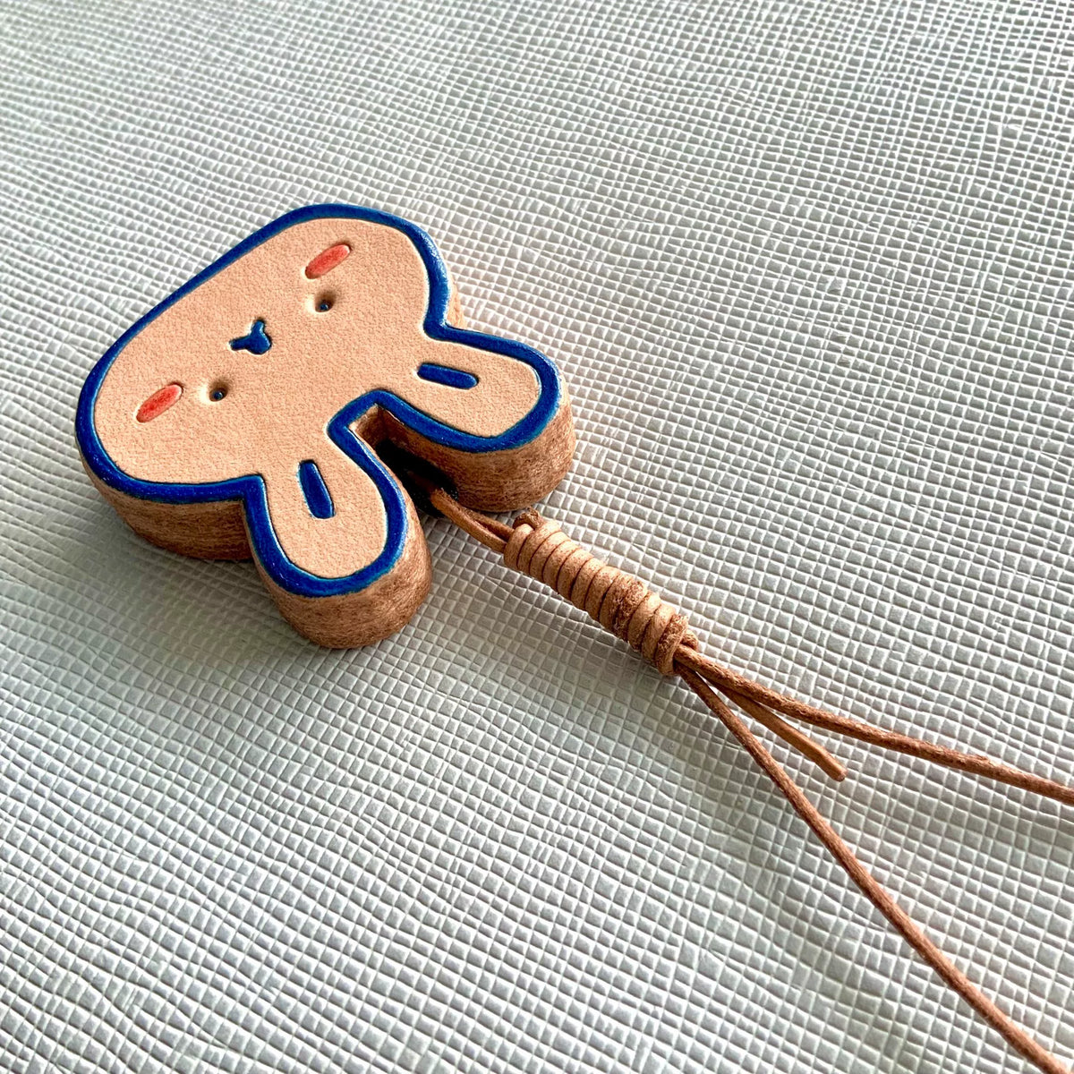 イタリアンレザー ウサギのヘッドチャームキーチェーン