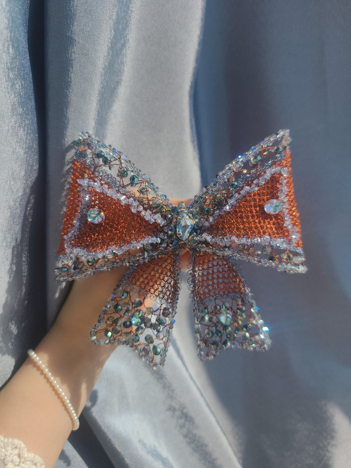 Butterfly Mesh Beaded Parallel Hair Clip