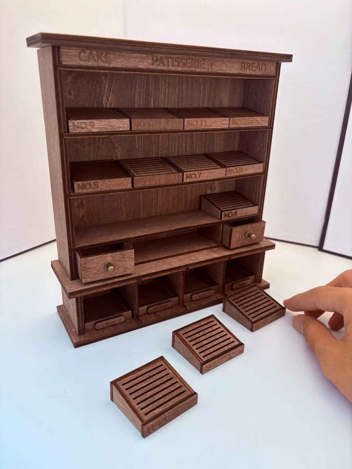 Vetrina Pasticceria in Legno in Miniatura per Casa delle Bambole