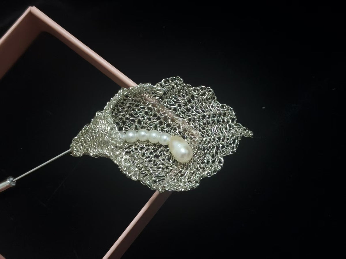 Handmade Crochet Calla Lily Brooch with Pearls
