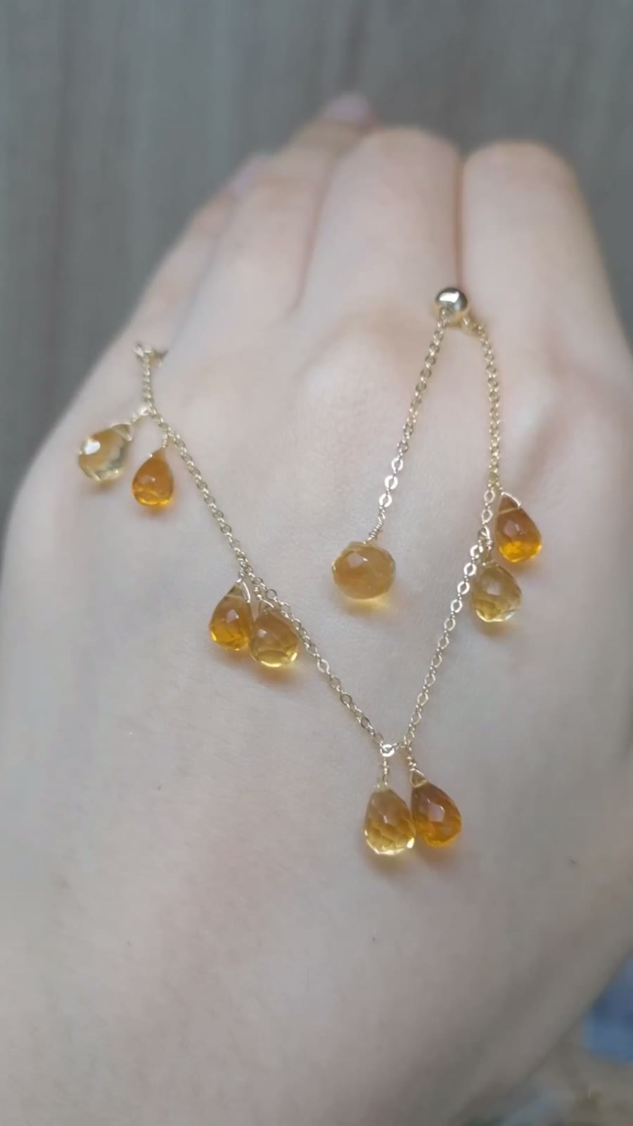 Handgjort armband med naturlig citrin i 14k guldfyllt material