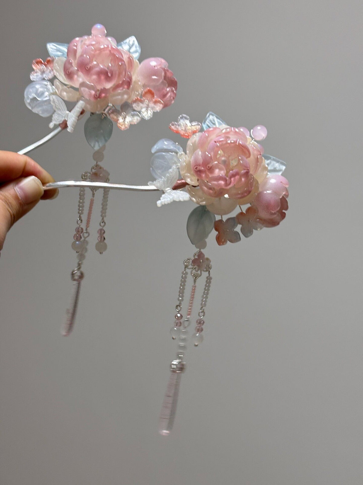 Glazed Glass Floral Hairpin with Tassels