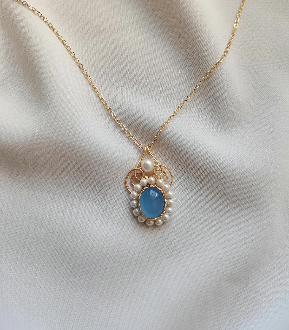 Blue Chalzedon Wickelhkette
