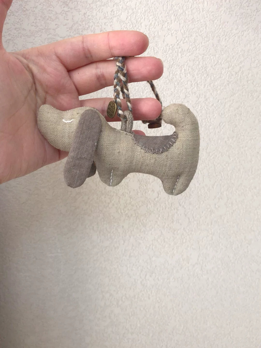 Décoration dachshund en tissu tissé fait main 10,5 cm