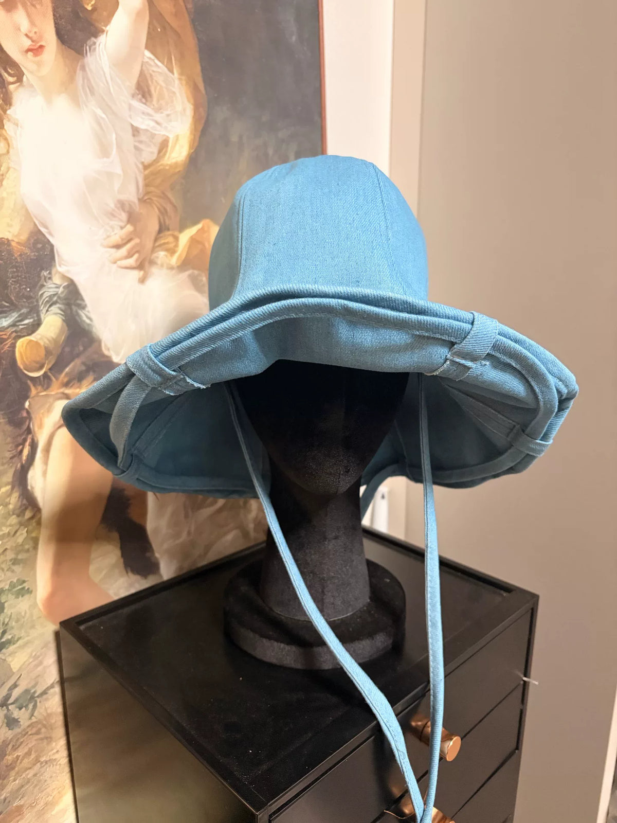 1084884086598 - Image 1