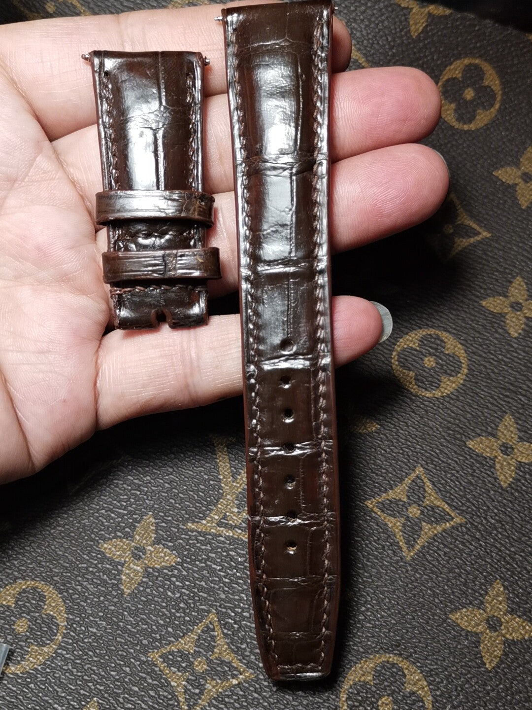 655740235661 - Image 1