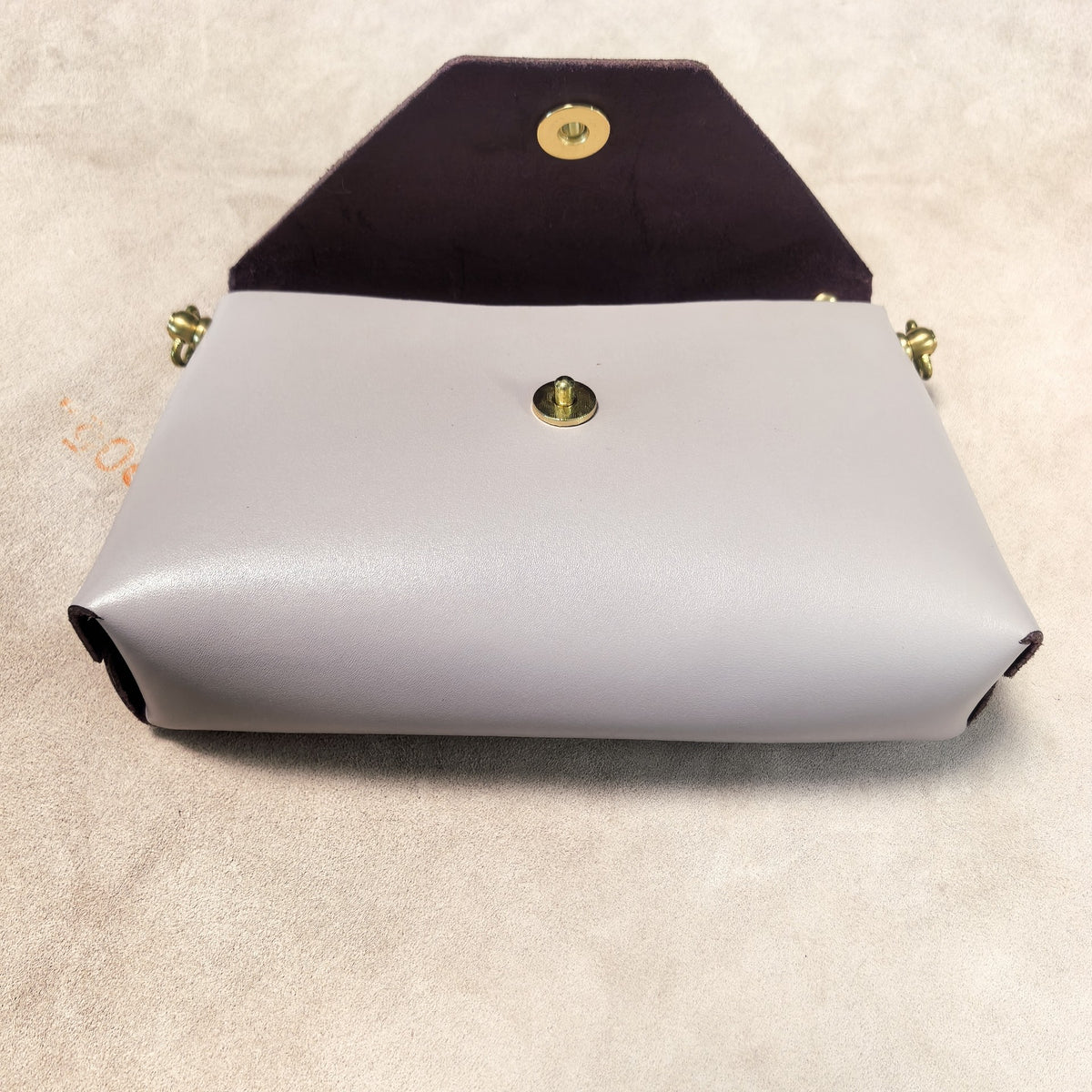 Vegetable Tanned Leather Phone Bag