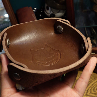 Japanese Import Deep Brown Tochigi Leather Felix Cat Vegetable-Tanned Cowhide Storage Dish with RRL Four-Snap Closure