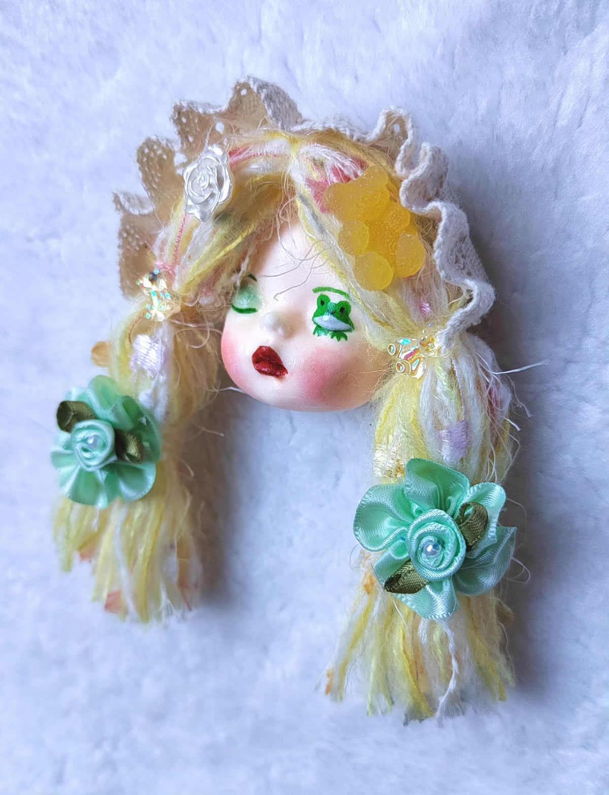 Clay Doll Head Lolita Brooch