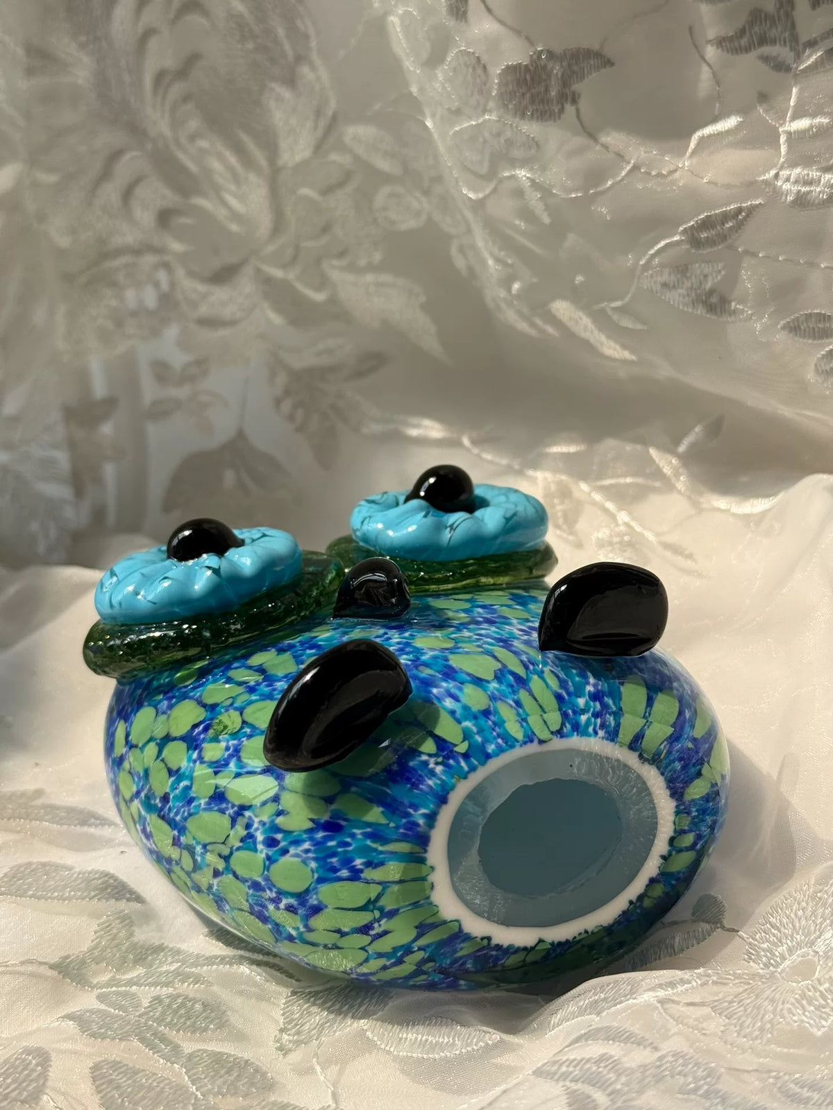Figurine de hibou en verre artisanal bleu clair