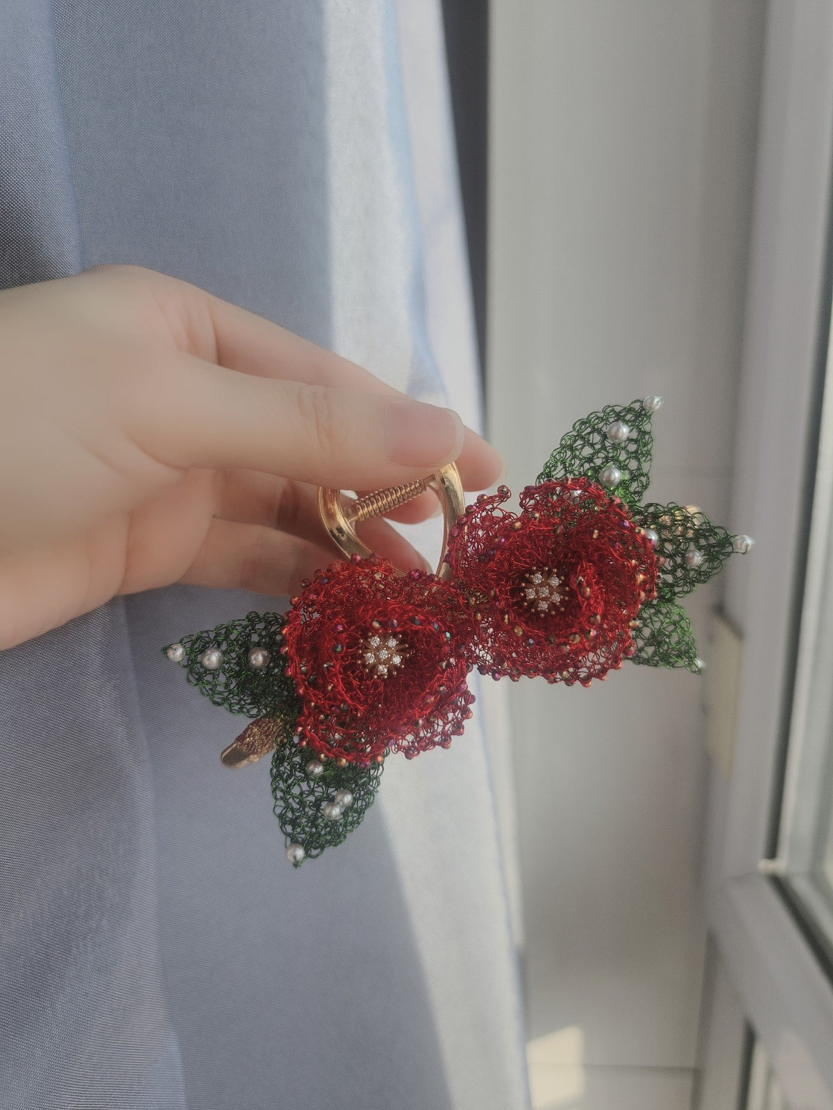 Red Peony Wire Mesh Duckbill Hair Clip