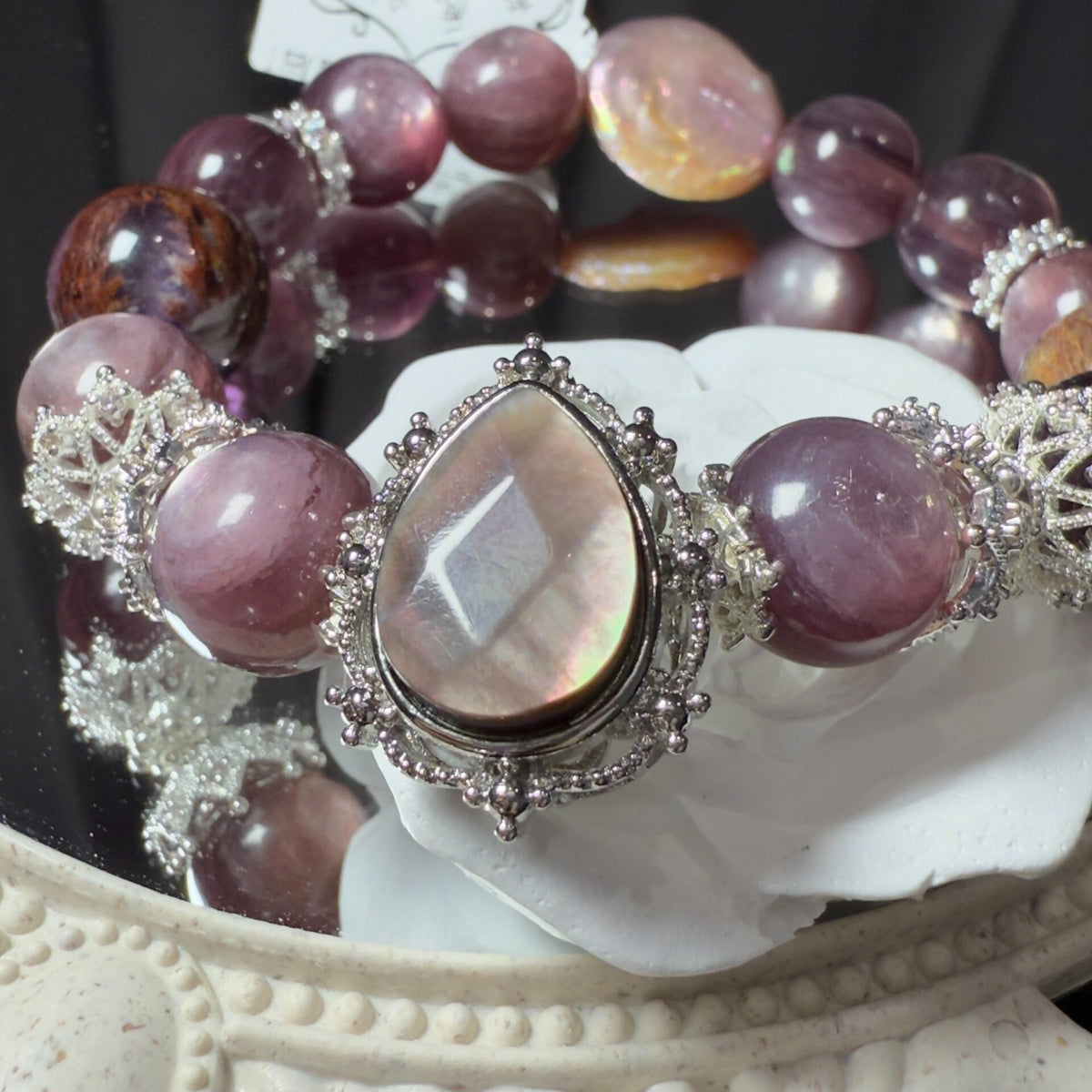 Pulseira de Mica de Lítio Roxa e Pérola Barroca