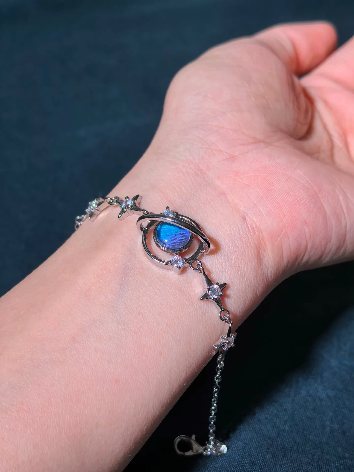 Braccialiale con Stelle e Ala di Farfalla Morpho Blu
