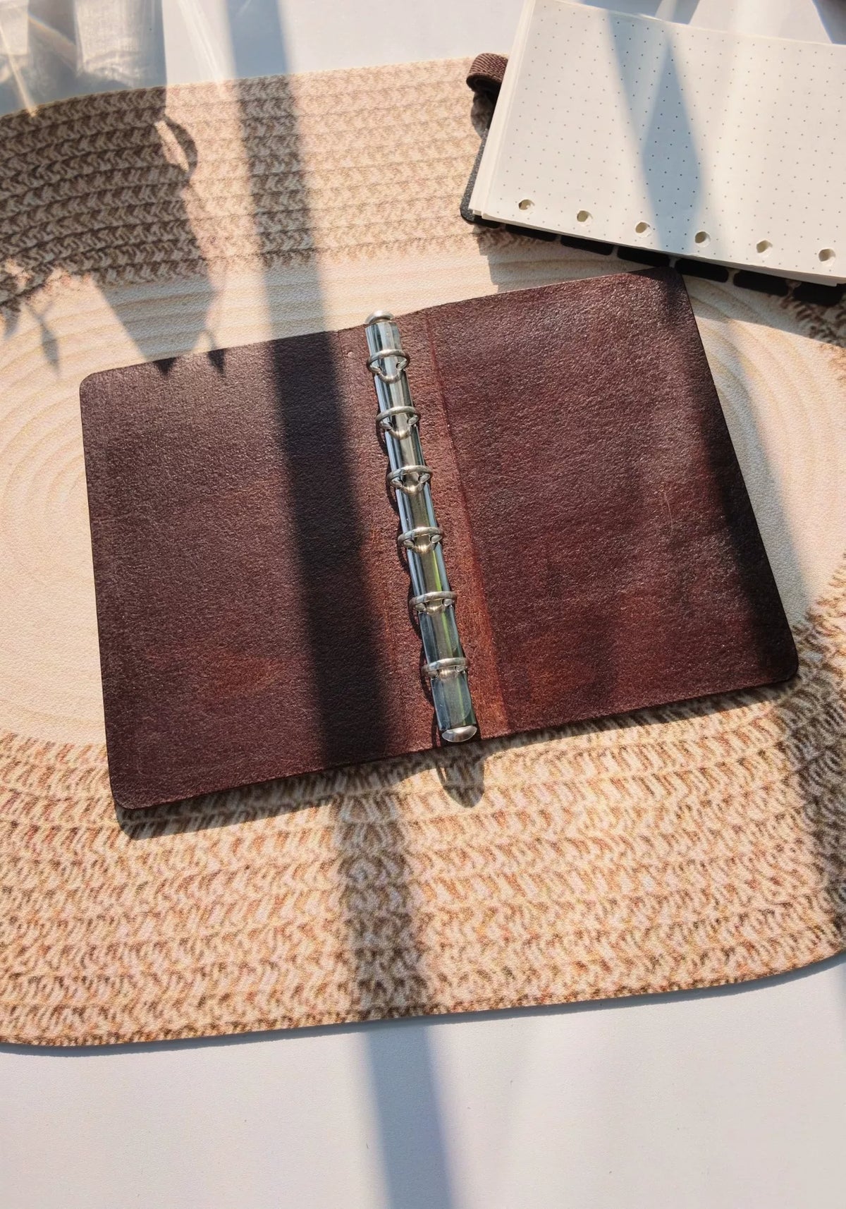 Funda para cuaderno de cuero Margot Fog hecha a mano