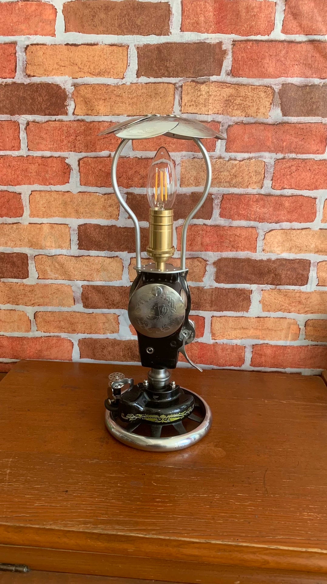 Candeeira de Mesa Industrial Mecânica de Metal 37 cm