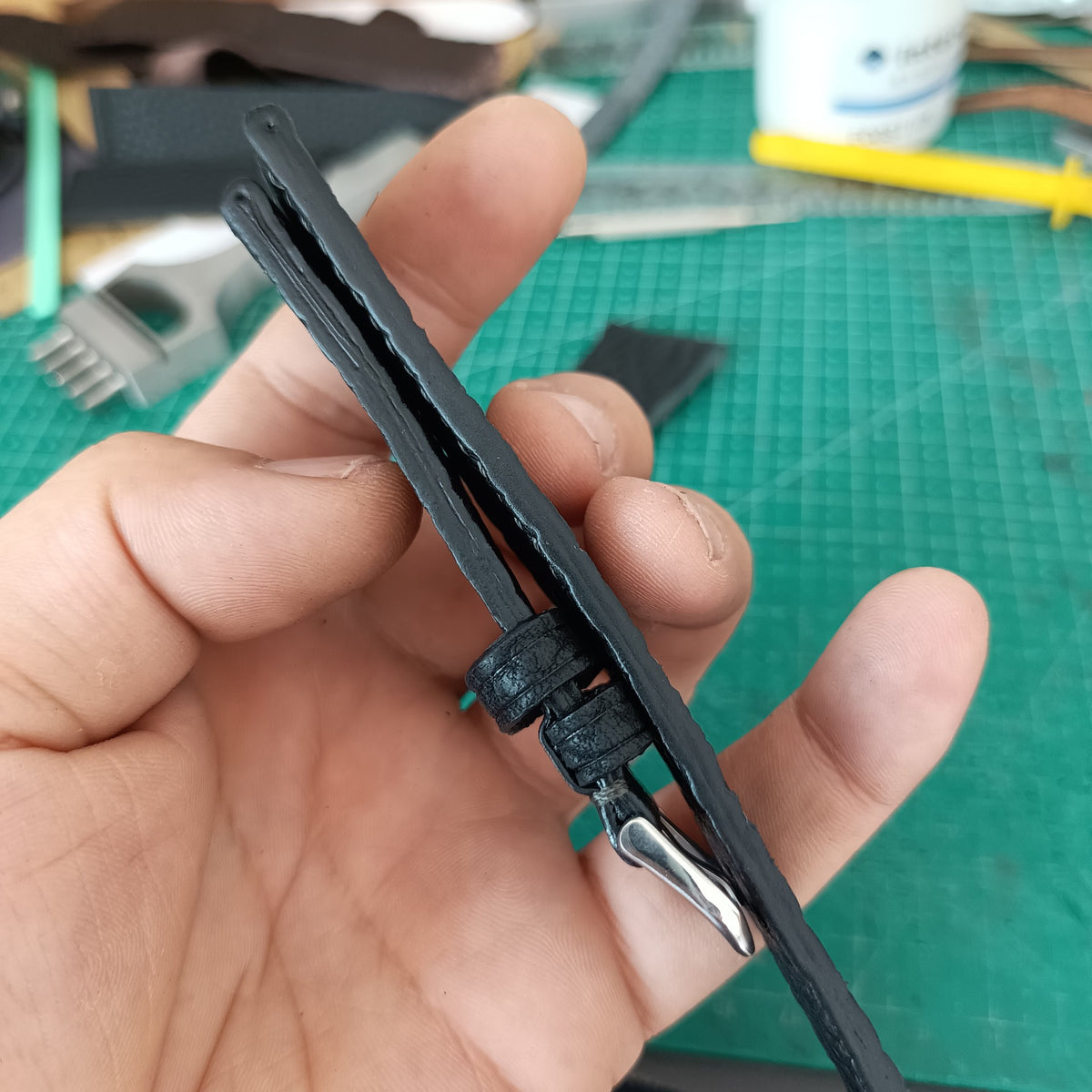 22mm Black Top-Grain Leather Watch Strap
