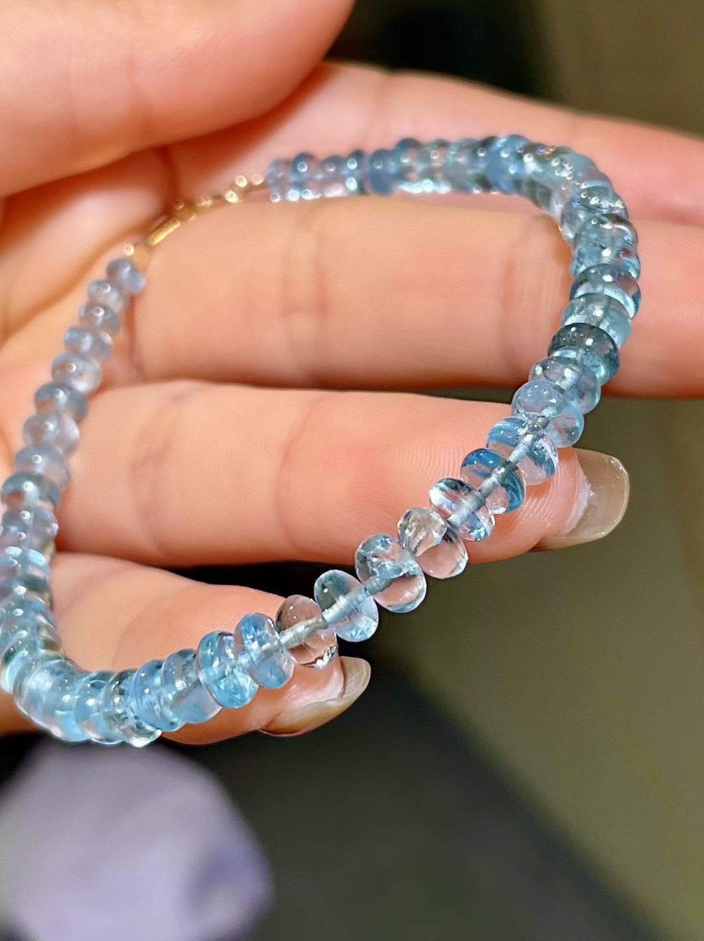 Blue Topaz Abacus Bead Bracelet 4.1-5.8mm