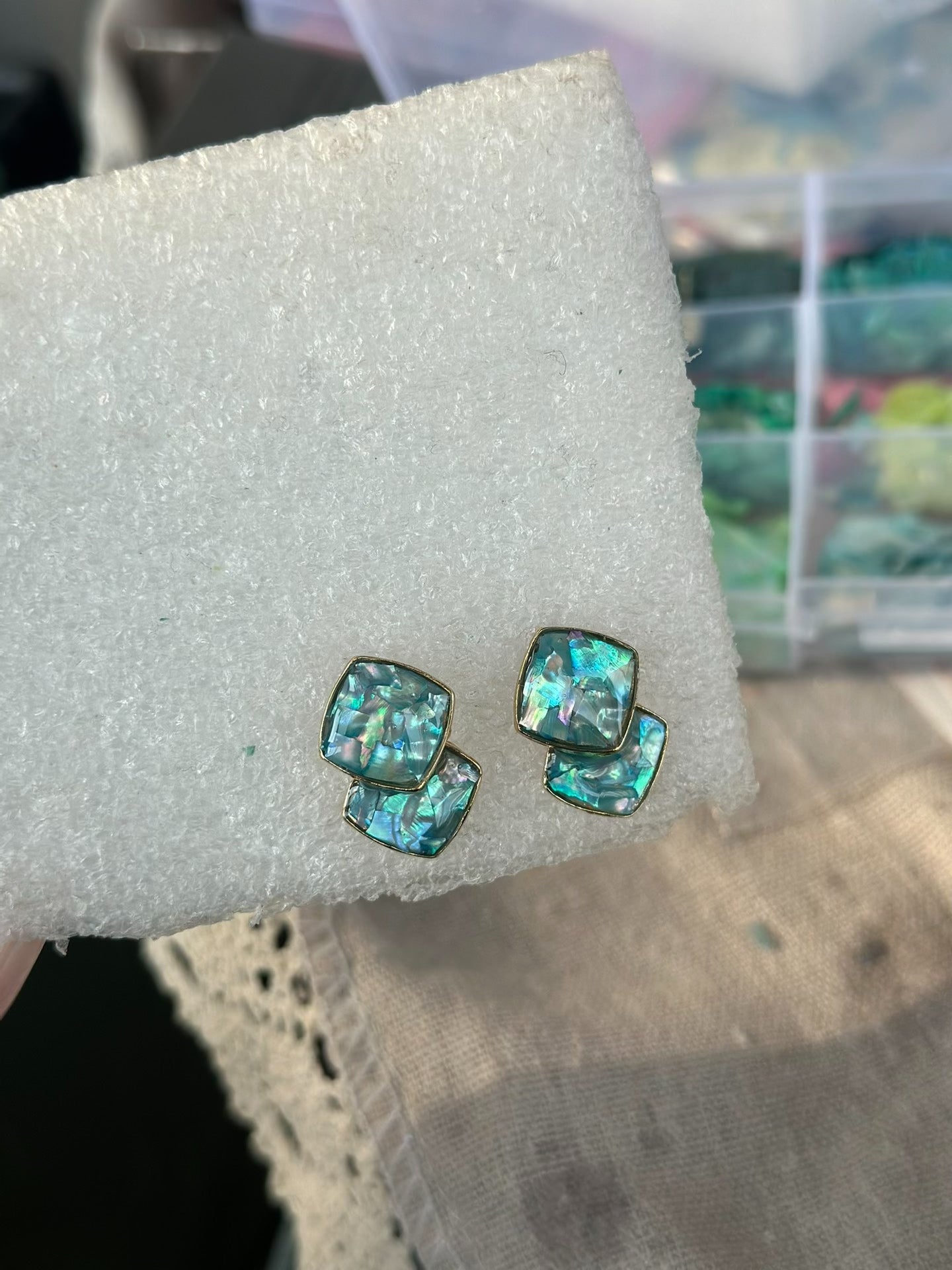 Intangible Cultural Heritage Mother-of-Pearl Geometric Sugar Cube Earrings