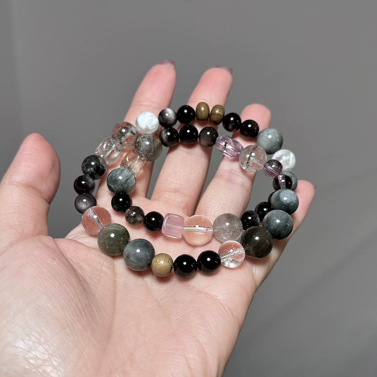 Zweisträngiges Kristallarmband mit 8-mm-Perlen