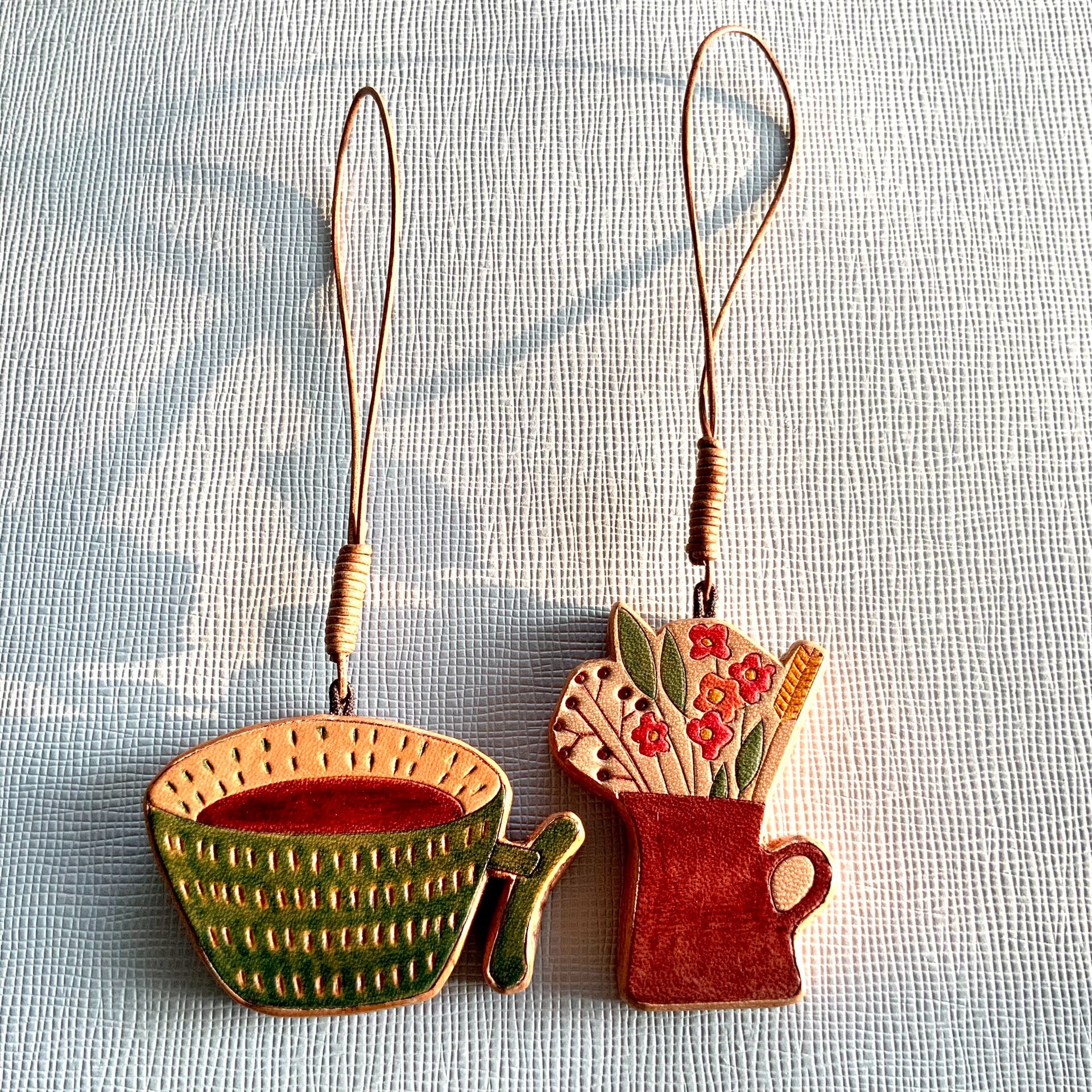 Leather Teacup and Vase Flower Charms Set