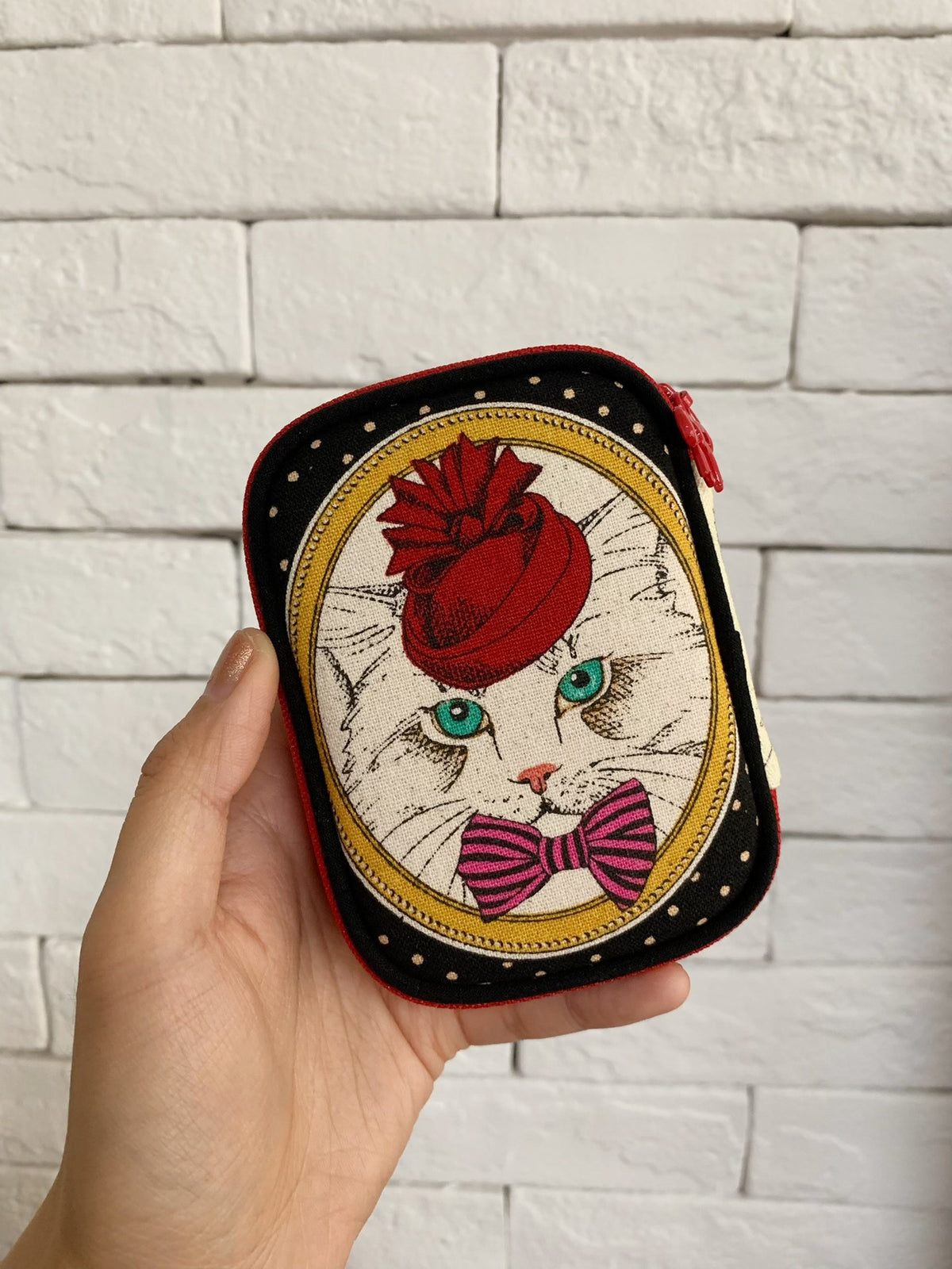 Vintage Cat Print Zippered Pouch