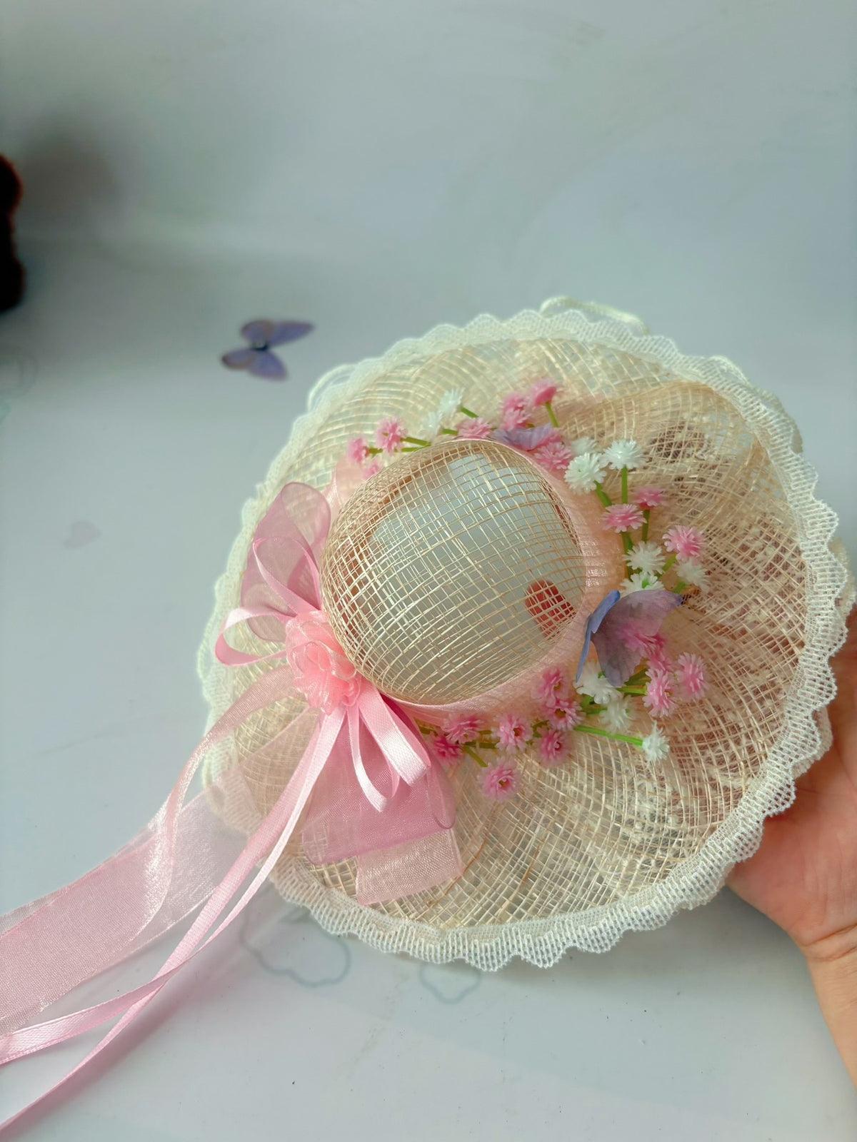 Sombrero de paja Lolita con flores y encaje