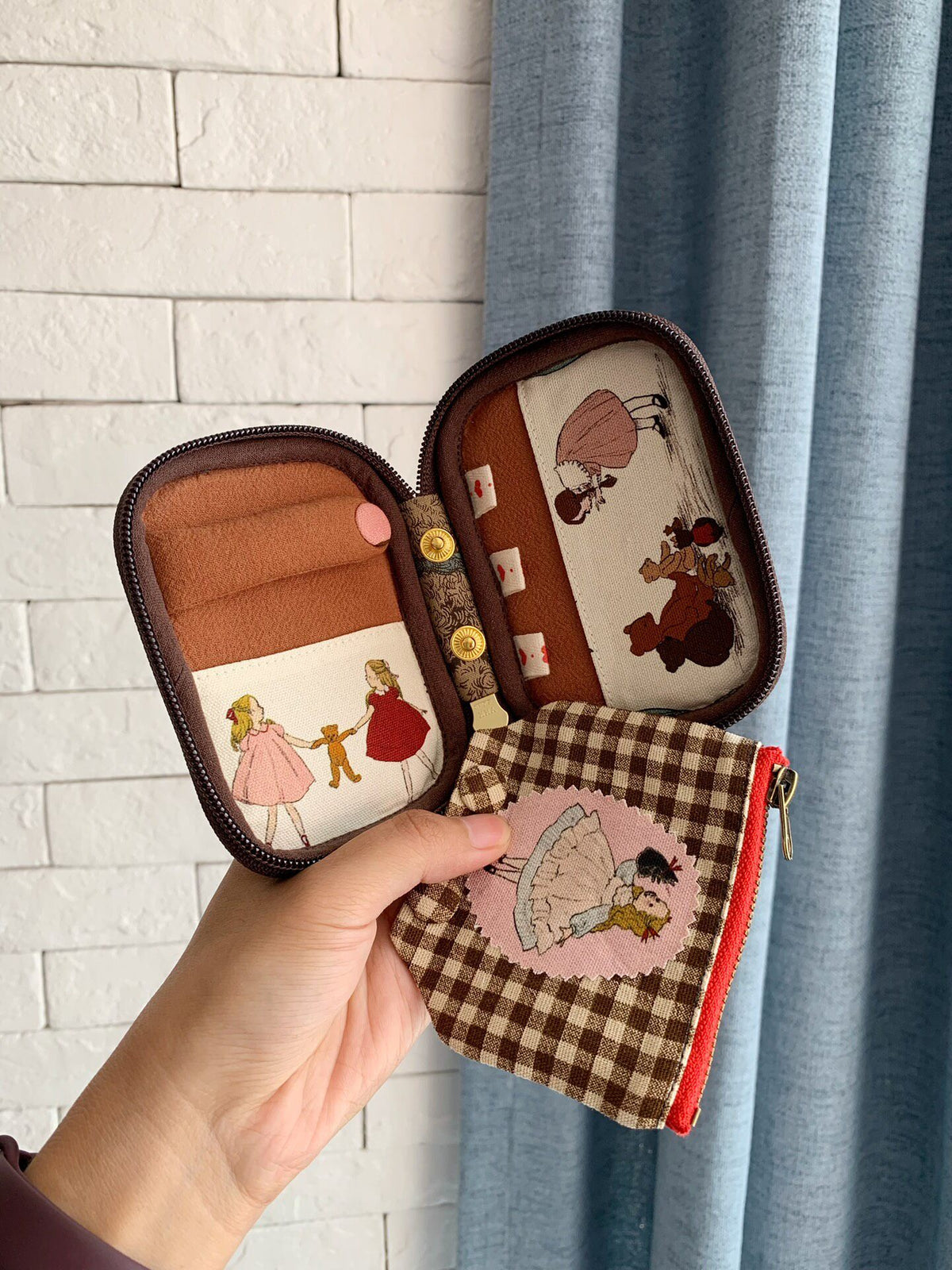 Teddy Bear Print Zippered Pouch