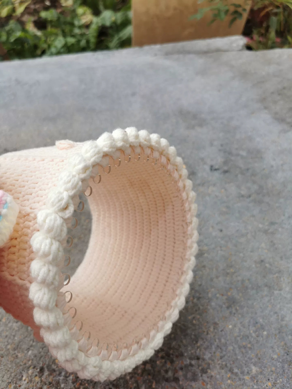 Gehäkelte Aufbewahrungsbox aus Garn in Tortenform 18 cm