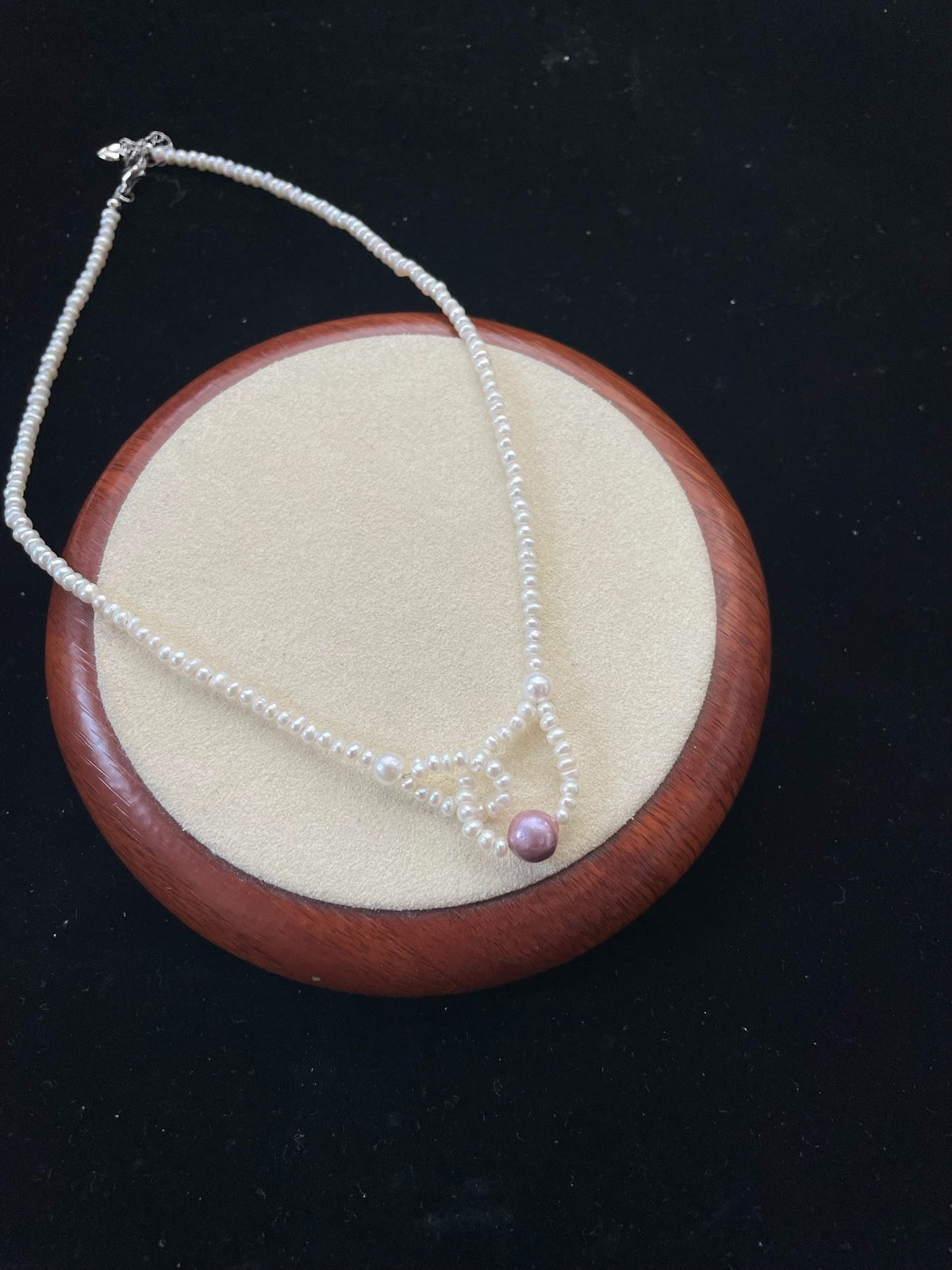 1049439381268 - Image 1