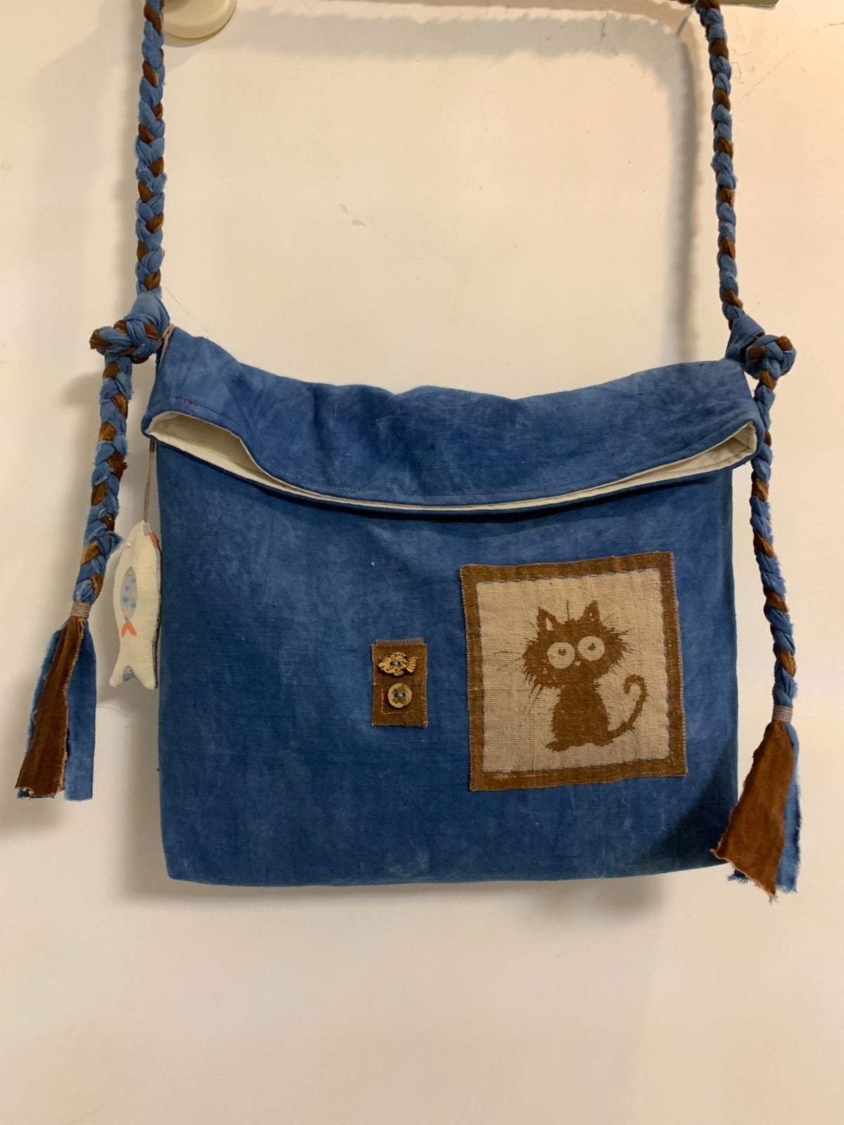 Handwoven Cotton Crossbody Bag with Cat Patch