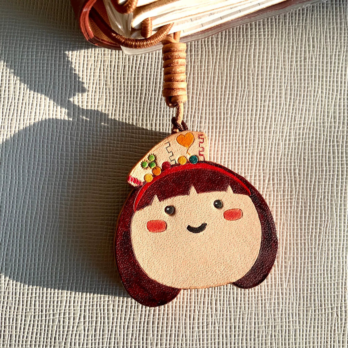 ハンドメイド・レザーチャーム 少女・カップ・葉セット