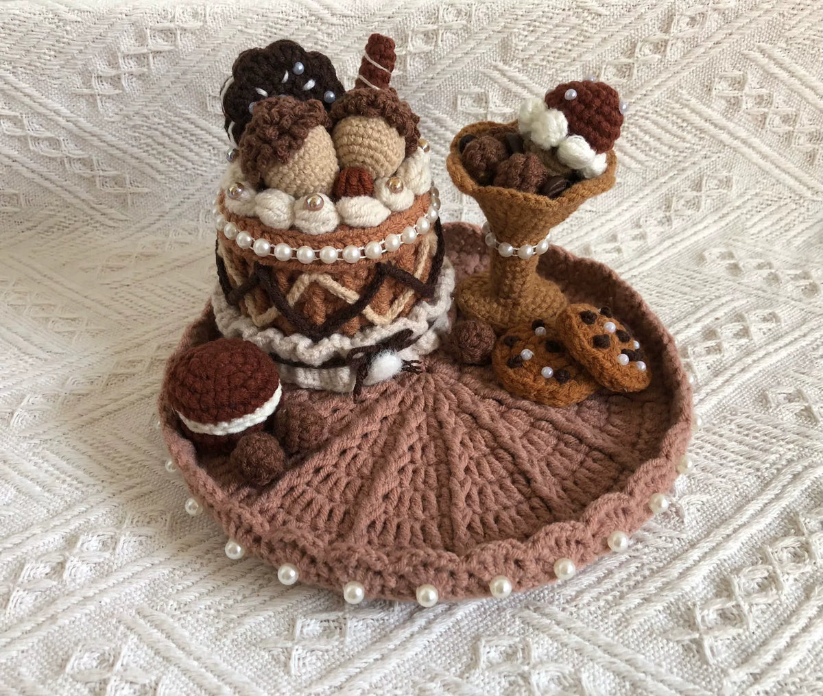 Set de joyero de crochet con postres de chocolate