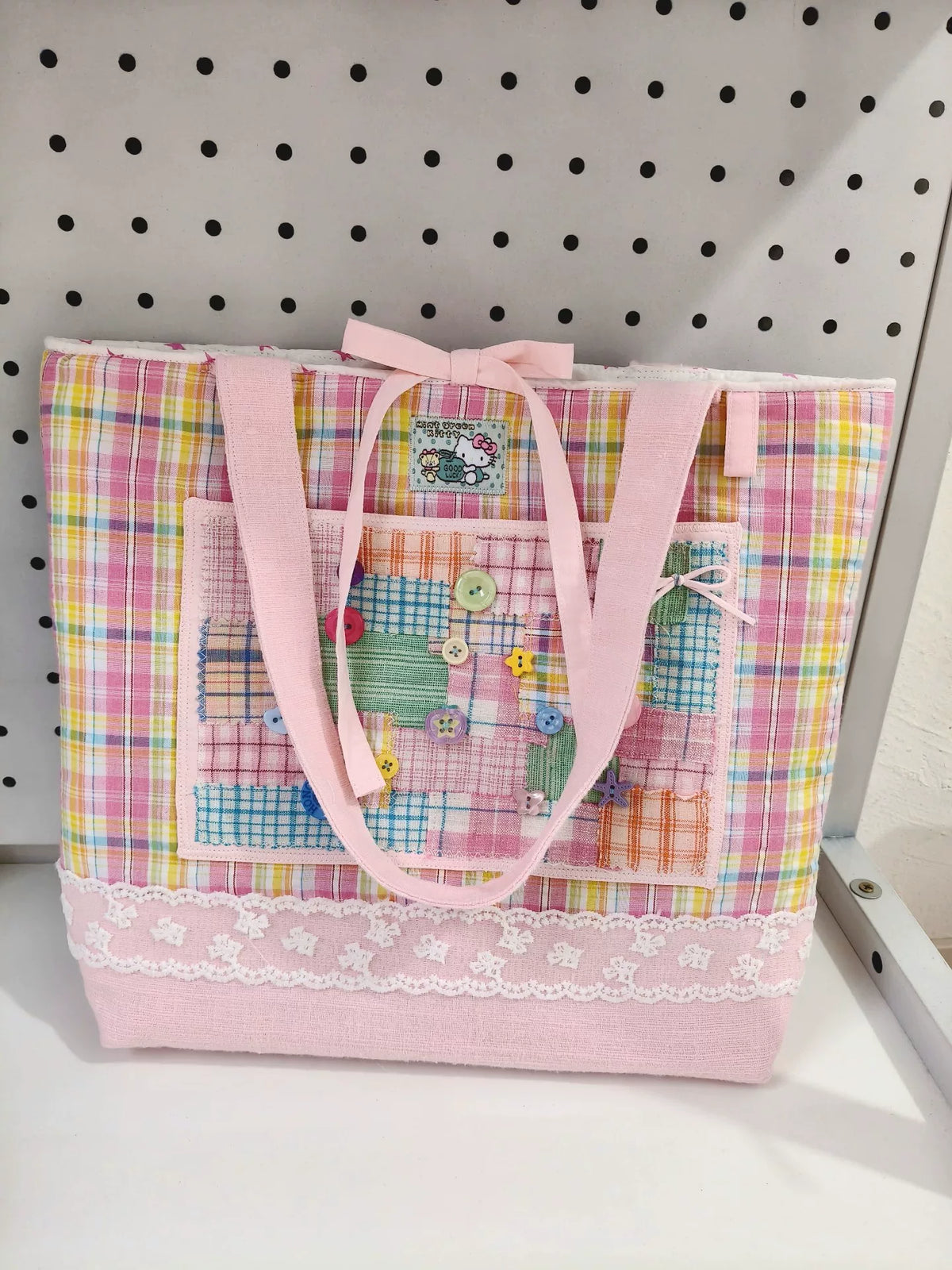 Rosa karierte Patchwork-Tasche mit Spitzenbesatz