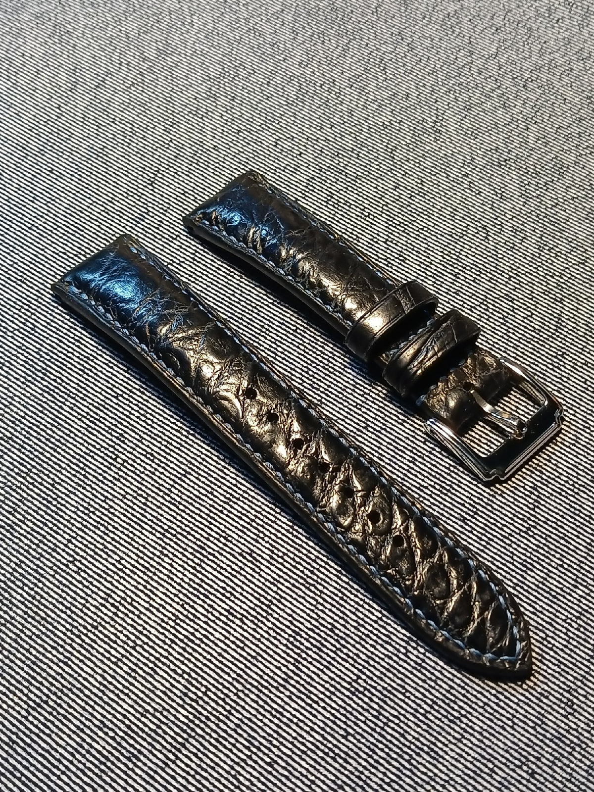 Black Crocodile Pattern Leather Watch Strap