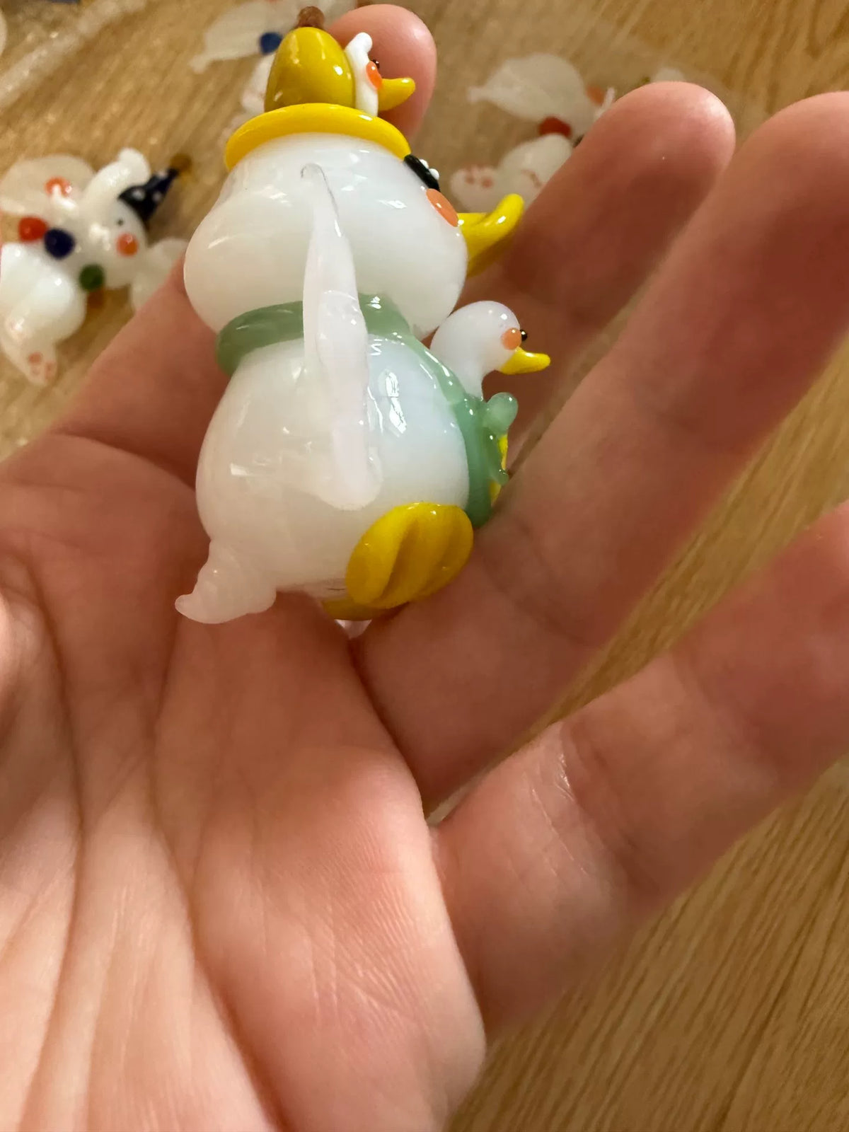 Liuli Glass Duck Figurine Milky White Body