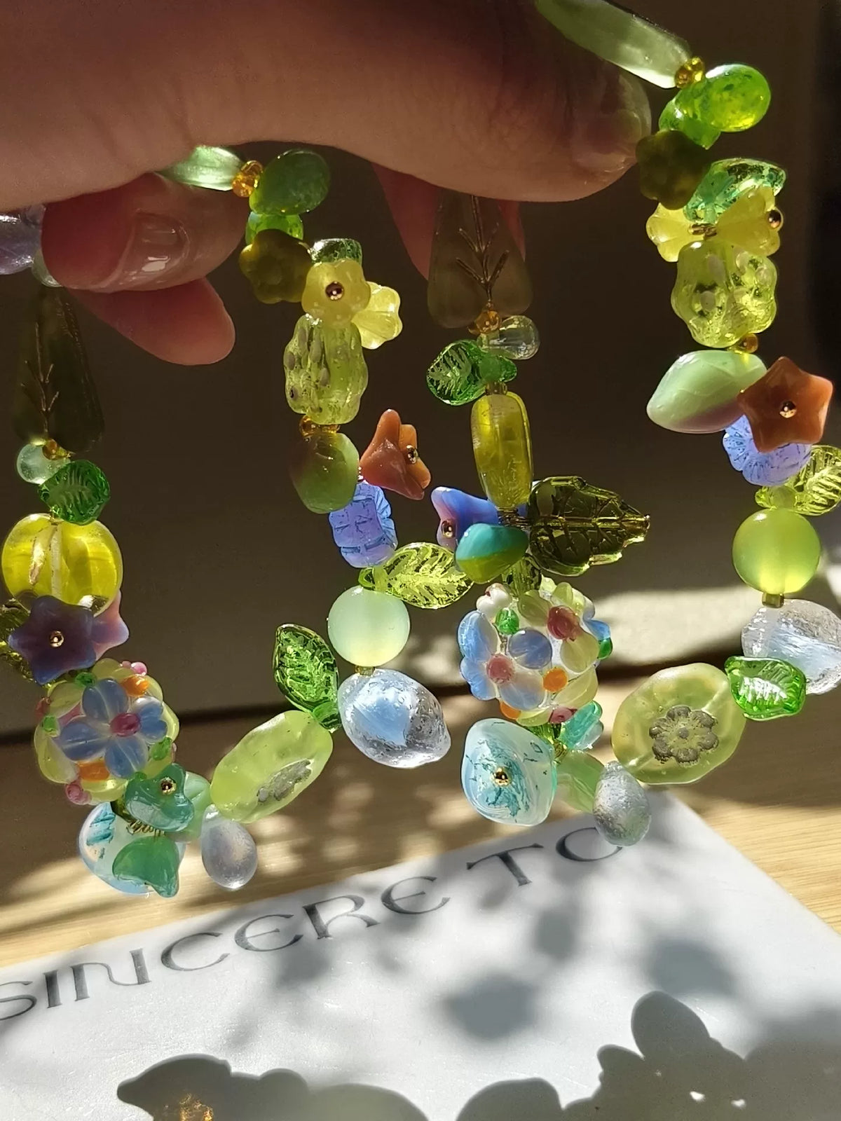Bracelet en perles de verre tchèques vert et bleu