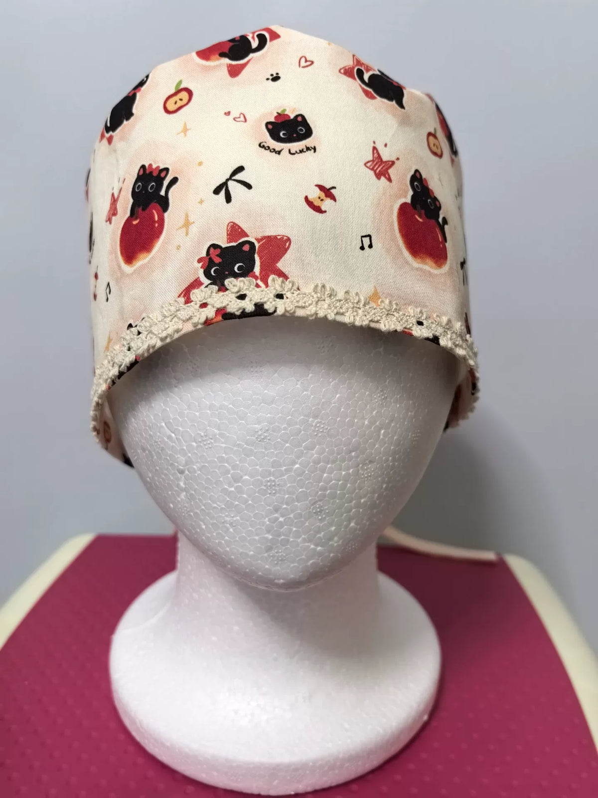 Gorro quirúrgico de algodón con estampado de gato y manzanas
