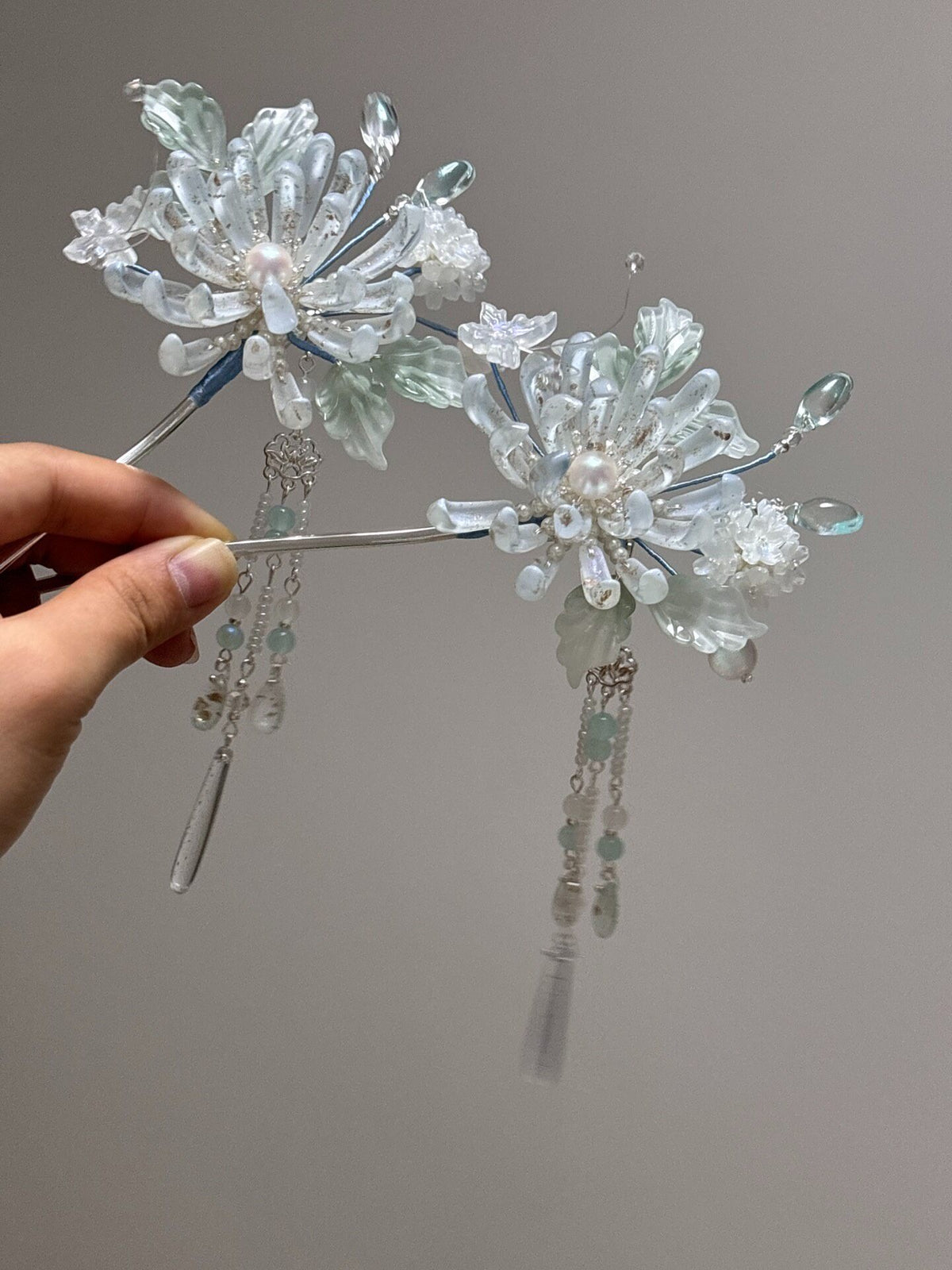 Jade Blue Field Chrysanthemum Liuli Hairpins
