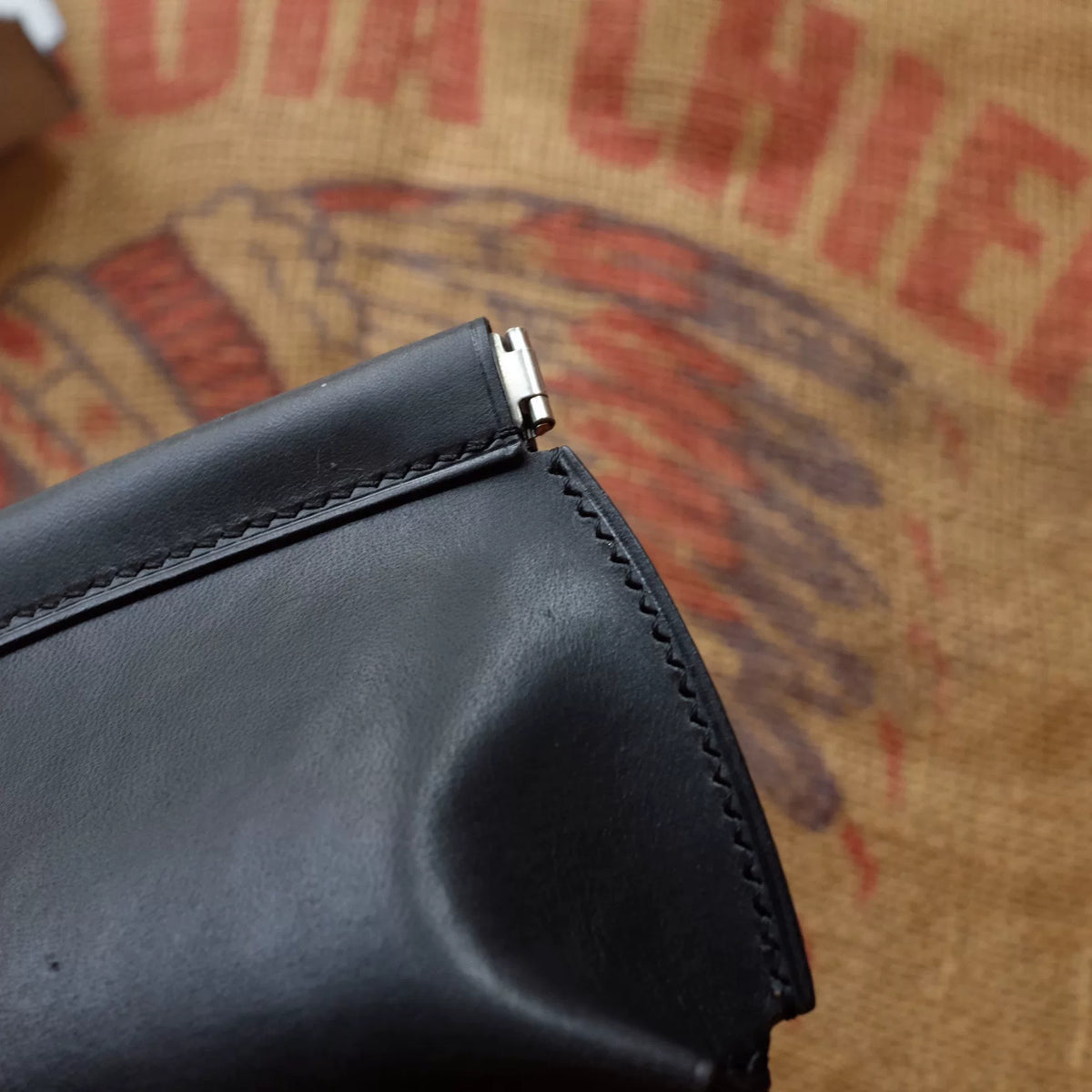 Black Leather Spring Frame Pouch